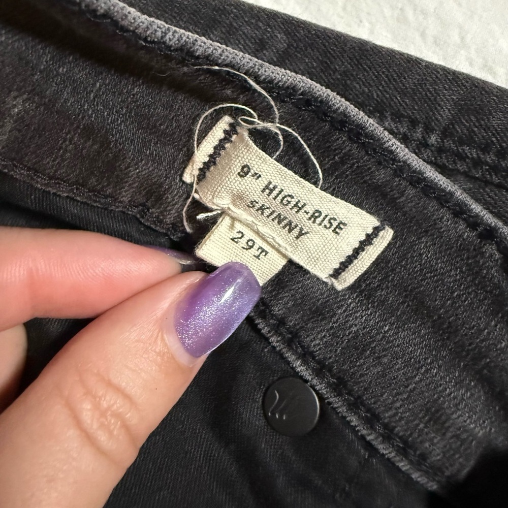 Madewell 9” High Rise Skinny Jeans in Black Sea 29 Tall - Picture 7 of 13